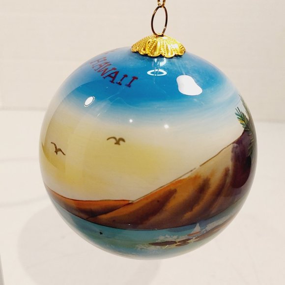 Pier 1 Li Bien "Maui Hawaii" Reverse Painted Glass Christmas Ornament - Picture 3 of 8
